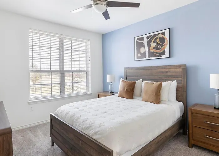 Landing - The Dylan Apartment Fort Worth