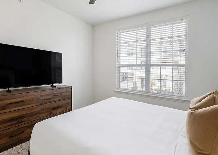 Apartment Landing - The Dylan *